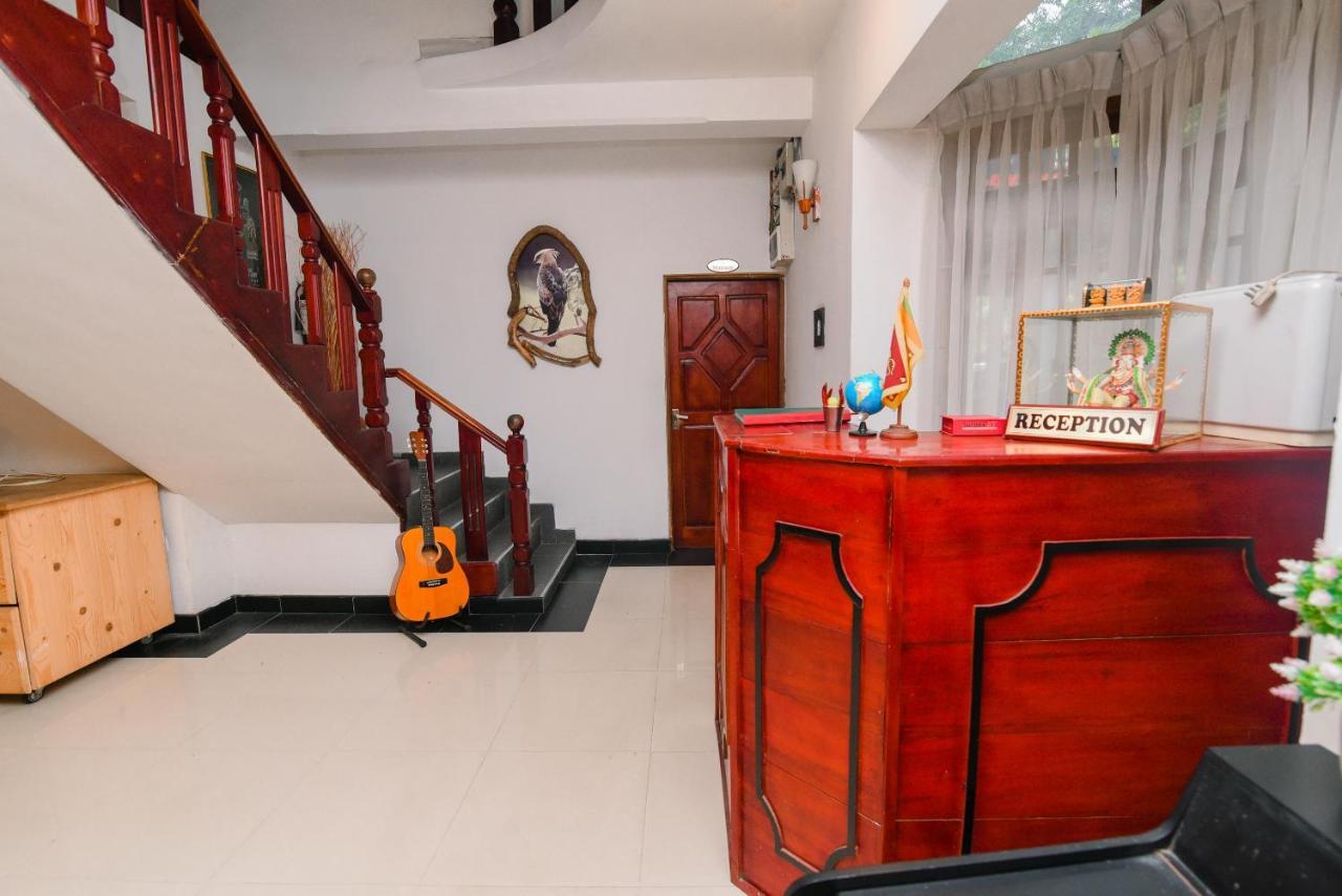 Oak Wood Inn Kandy Zewnętrze zdjęcie